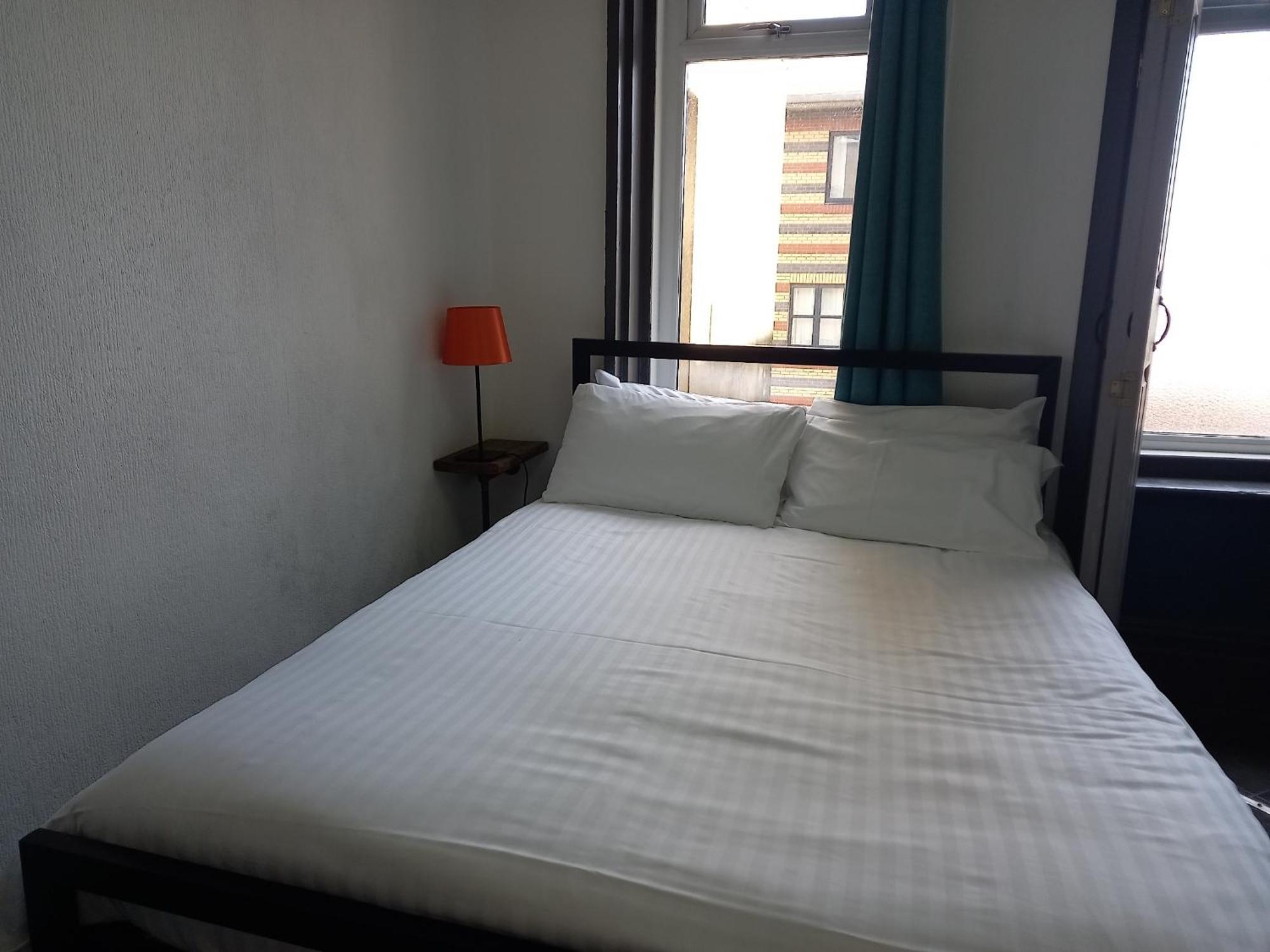 Vinnie'S Family Hotel Блэкпул Номер фото
