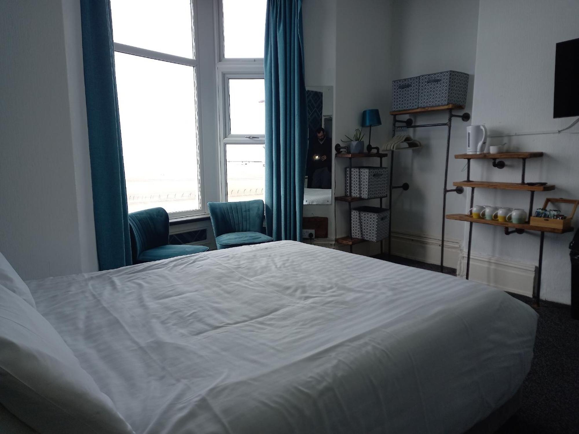 Vinnie'S Family Hotel Блэкпул Номер фото